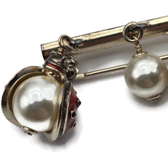 Chanel Gold Enamel Ladybug & Pearl Dangling Brooch A97981 Z5712 Spring 2018 VTG - Picture 12 of 16